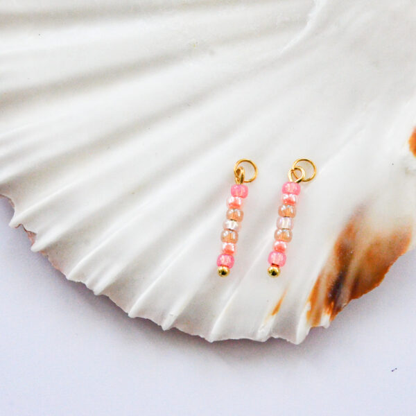 Pretty pink bedel