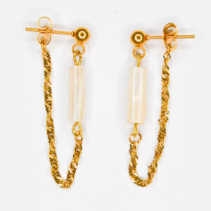 Witte schelp oorbellen